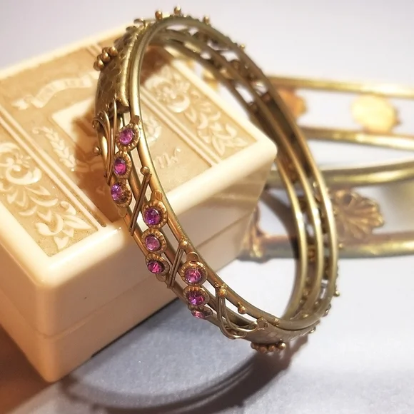 VTG Etruscan Revival Ruby Pink Rhinestone Bangle Bracelet - Picture 7 of 8
